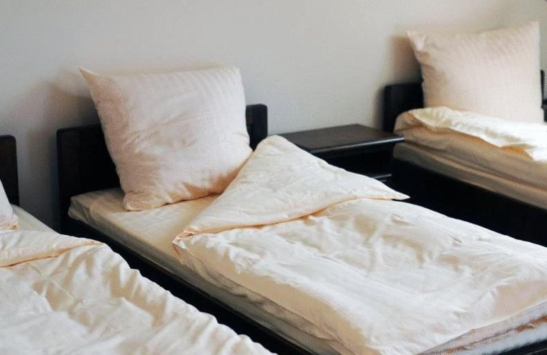 Hotel Milord Пултуск Экстерьер фото